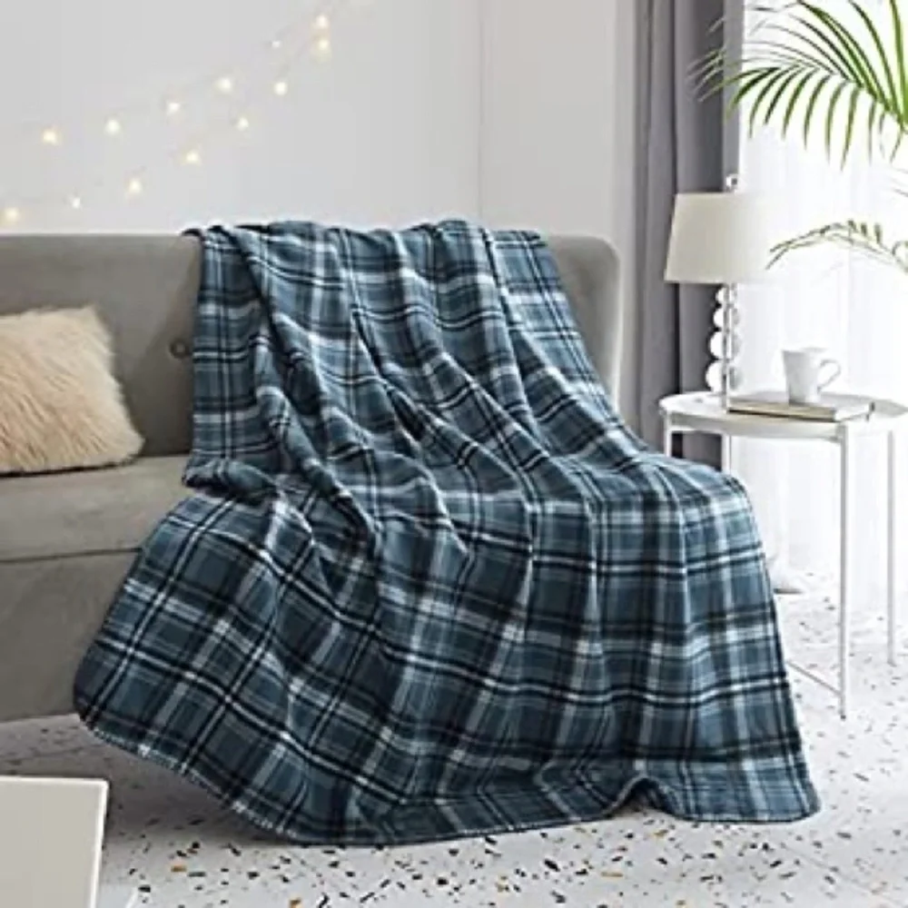 MAINSTAY FLEECE THROW PLAID BLUE BLACK & WHITE BLANKET NEW
